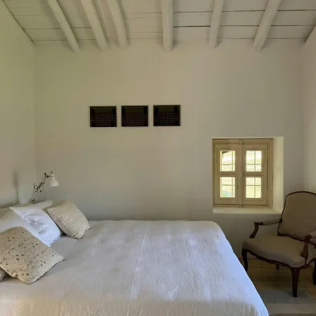 Historic House Close To بيت للعطل